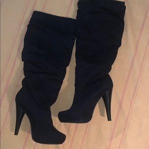 Newly Used (1x) Tall Black Heeled Boots